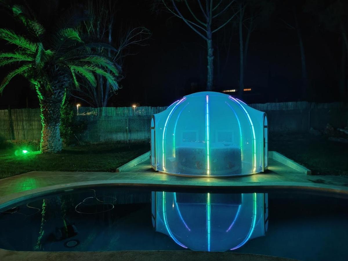 Chalet Con Piscina Y Jacuzzi En Madrid Alquila Habitaciones Algete Kültér fotó