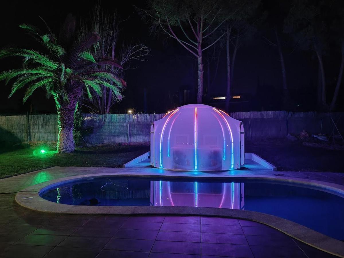 Chalet Con Piscina Y Jacuzzi En Madrid Alquila Habitaciones Algete Kültér fotó