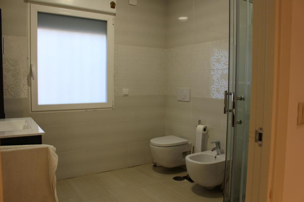 Chalet Con Piscina Y Jacuzzi En Madrid Alquila Habitaciones Algete Kültér fotó